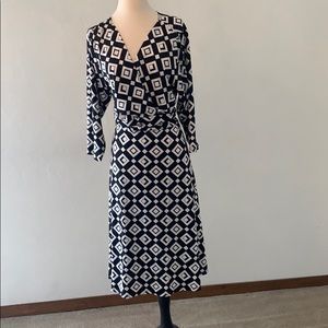 Black and white abstract print dress